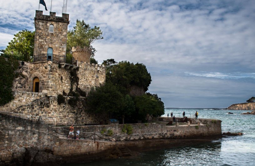 Castelo de Santa Cruz, Spain